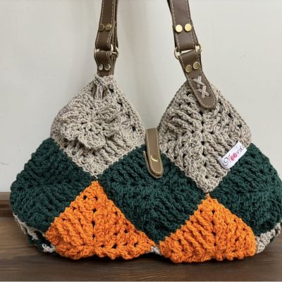 شنطة بمربعات جراني 