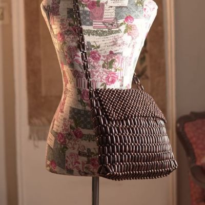 شنطة خشب هاند ميد 