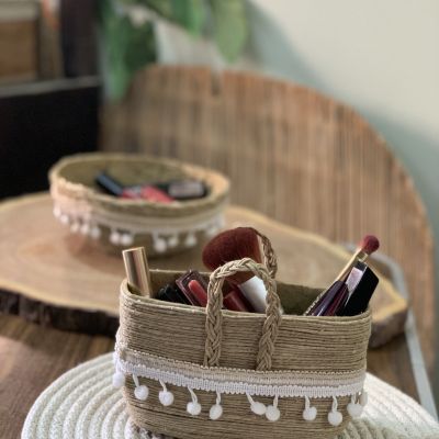 منظم أدوات تجميل 