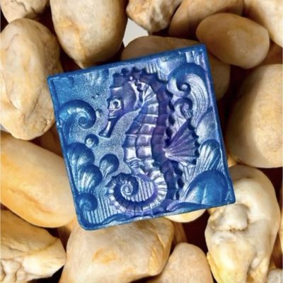 صابونة صيفى شكل حصان البحر بالجلسرين