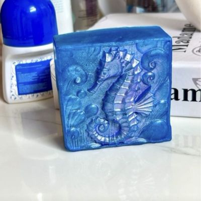 صابونة صيفى شكل حصان البحر بالجلسرين