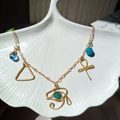 سلسلة نحاس بدلايات فرعونيه 