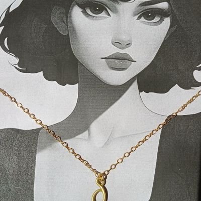 سلسلة نحاس مميزة بدلاية مكتوب عليها مصر