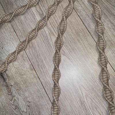 كرسي مكرميه معلق هزاز