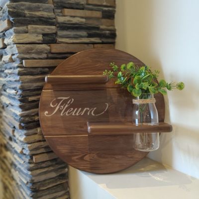  تابلوه خشب بأرفف وفازة