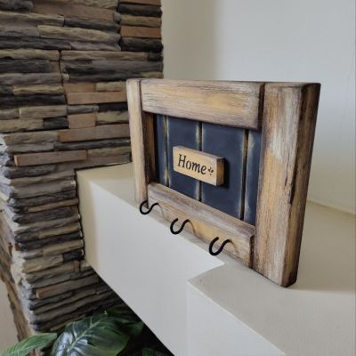 لوحة تعليق مفاتيح