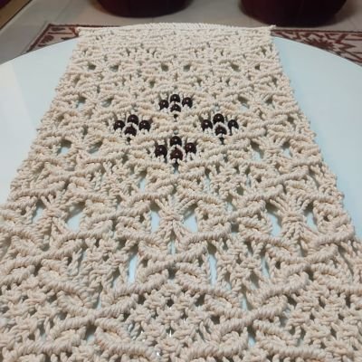 Macrame runner