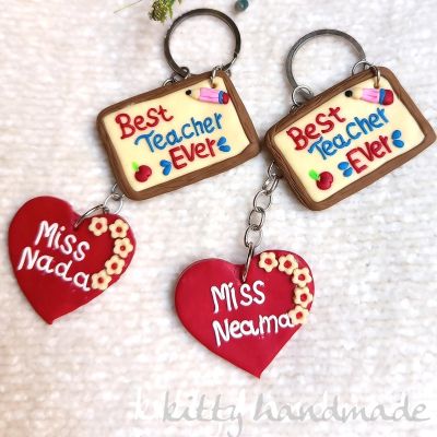 ميدالية مفاتيح للمدرسين ٢