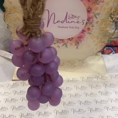 صابونة عنقود العنب الموف