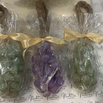 صابونة عنقود العنب الموف