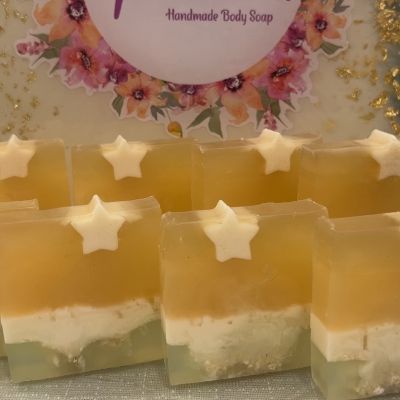 صابونة الكولاجين بمكونات طبيعية