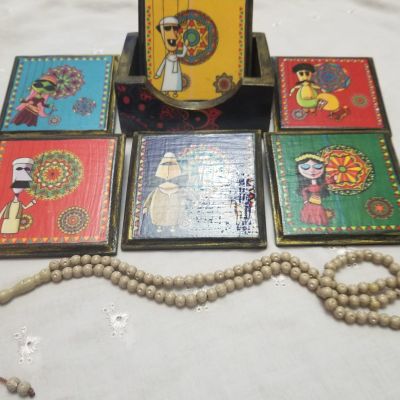 كوسترات بالعلبة