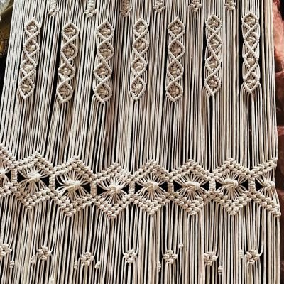 ستارة مكرمية 