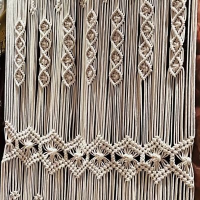 ستارة مكرمية 