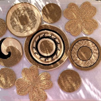 مجموعة كوسترز للحائط