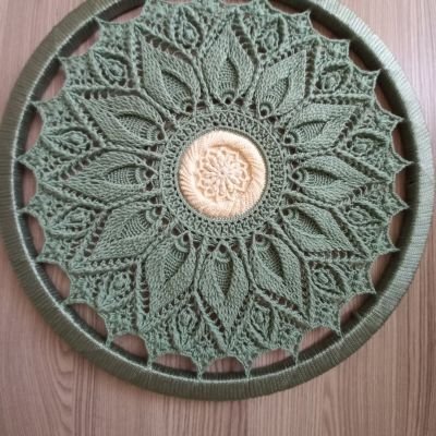 معلقة كروشية