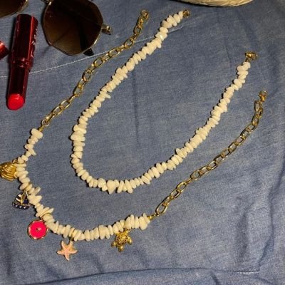 عقد من الصدف