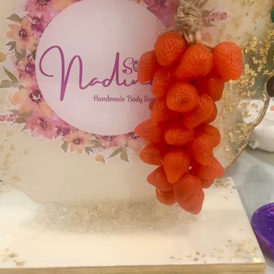 صابون عنقود الفراولة 