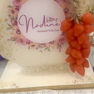 صابون عنقود الفراولة 