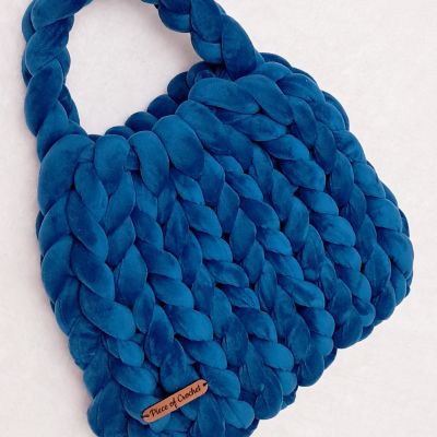 شنطة فيروزى