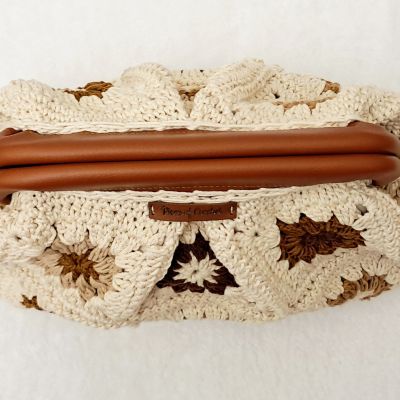 حقيبة كلاتش أنيقة من الكروشيه