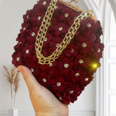 حقيبه من الورود 