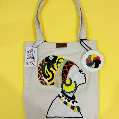 توت باج من القماش