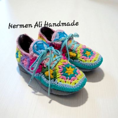 Crochet shoes