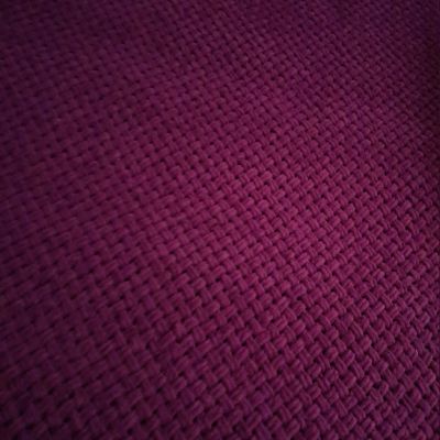 بطانية بافي بلون المارون