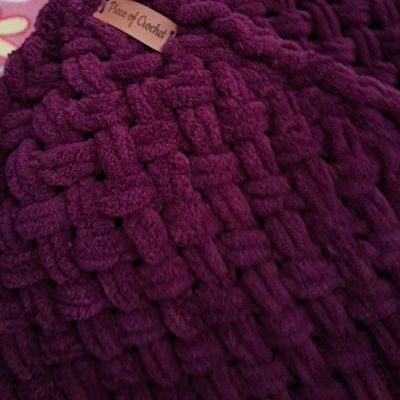 بطانية بافي بلون المارون