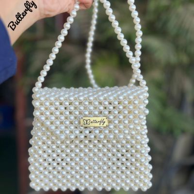 شنطه لولى ابيض 