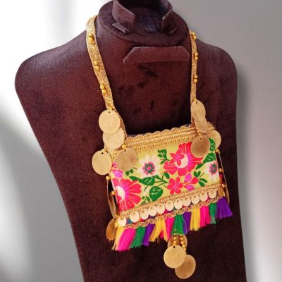 عقد استايل بوهيمي 