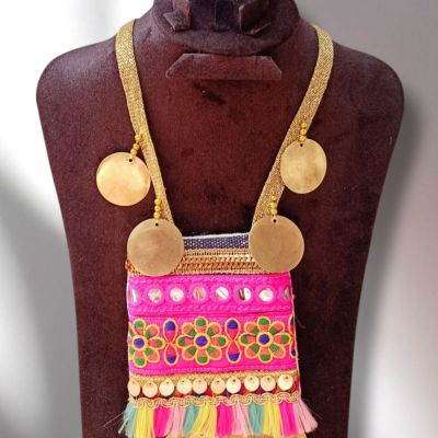 عقد استايل بوهيمي 