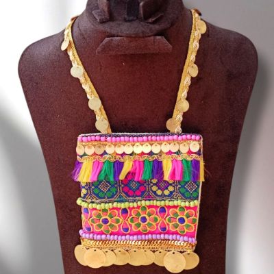 عقد استايل بوهيمي 