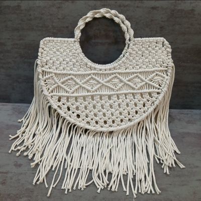 شنطة مكرميه 