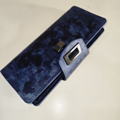 محفظة نسائية 