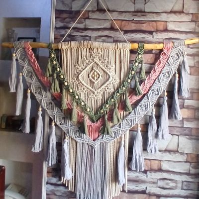 جدارية مكرمية 