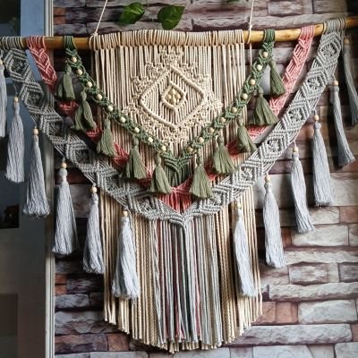 جدارية مكرمية 