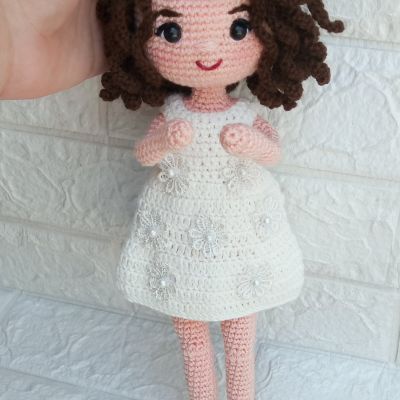 Amigurumi doll 