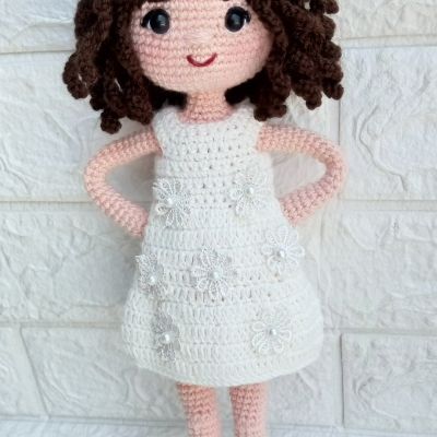 Amigurumi doll 