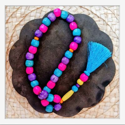 سبحة خشب ملون 