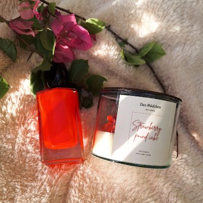 شمعة معطرة بوردة كبيرة ٣٠٠ جرام 