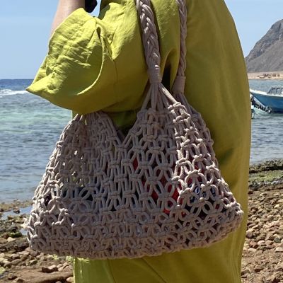 شنطة مكرميه