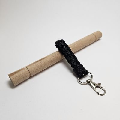 مجموعة اسورة وسلسلة مفاتيح بعقدة مربعة اسود