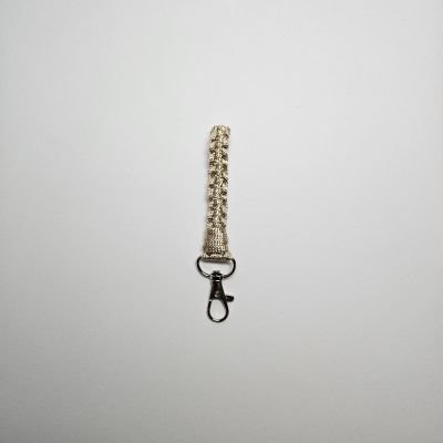 مجموعة اسورة وسلسلة مفاتيح بعقدة مربعة ذهبي