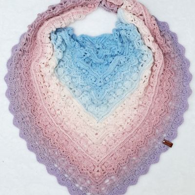 شال كروشية  الألبكا الانيق