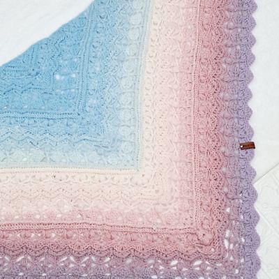 شال كروشية  الألبكا الانيق