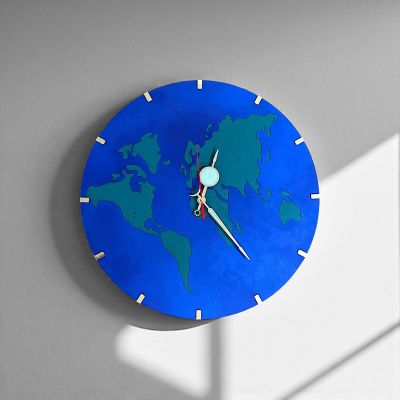 ساعة خريطة العالم 