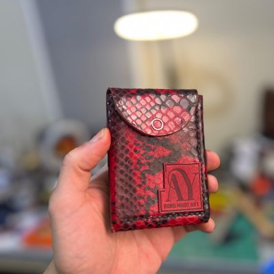 محفظة جلد طبيعي 