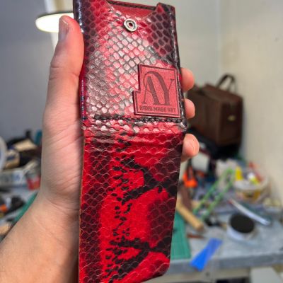 محفظة جلد طبيعي 